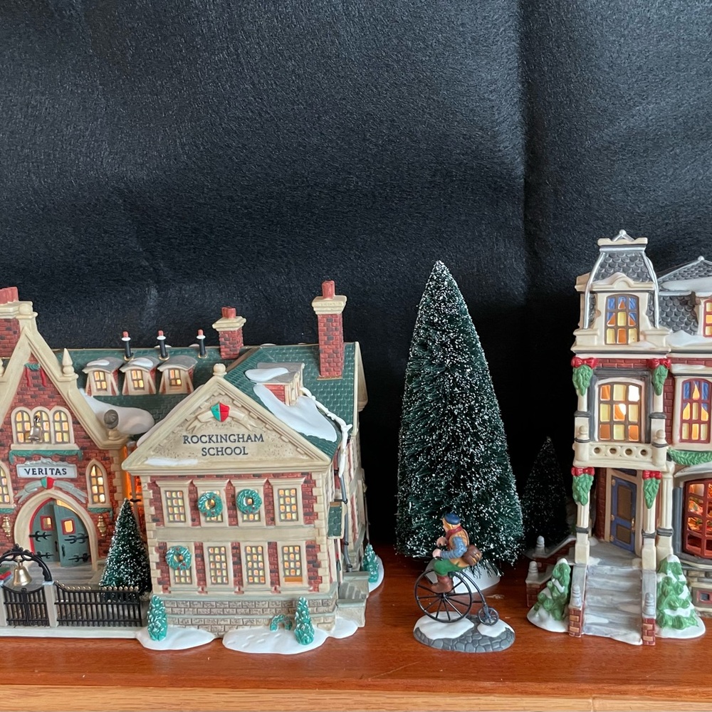 Department 56 Dickens Village Collectibles - Lot 2